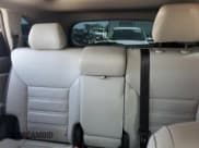 ✅ 2018 Kia Sorento SX • VIN: 5XYPK4A53JG380375 • Лот: 59942225. Опубликован ранее на Copart с пробегом 114 260 миль. Бесплатный доступ к архиву аукционных продаж из США и подробный отчёт об истории автомобиля на DreamBid. Изображение 10.