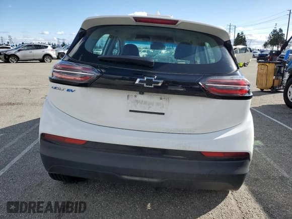 ✅ 2023 Chevrolet Bolt EV 2LT • VIN: 1G1FX6S02P4131920 • Lot: 48430825. Wystawiony na Copart z przebiegiem 23 698 mil. Bezpłatny archiwum sprzedaży aukcyjnych z USA i szczegółowy raport historii pojazdu na DreamBid. Zdjęcie 6.