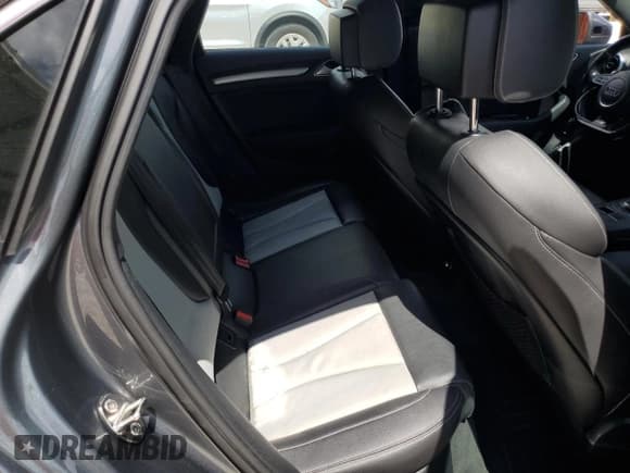 ✅ 2015 Audi S3 Premium Plus • VIN: WAUBFGFF7F1086290 • Lot: 60282525. Wystawiony na Copart z przebiegiem 75 608 mil. Bezpłatny archiwum sprzedaży aukcyjnych z USA i szczegółowy raport historii pojazdu na DreamBid. Zdjęcie 10.