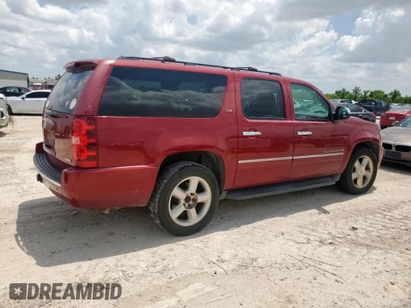 ✅ 2009 Chevrolet Suburban LTZ • VIN: 1GNFC36069R168395 • Lot: 62079365. Wystawiony na Copart z przebiegiem 291 875 mil. Bezpłatny archiwum sprzedaży aukcyjnych z USA i szczegółowy raport historii pojazdu na DreamBid. Zdjęcie 3.