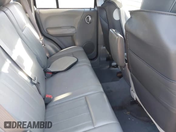 ✅ 2007 Jeep Liberty Limited • VIN: 1J4GL58K77W501896 • Lot: 42571792. Wystawiony na IAAI z przebiegiem 143 827 mil. Bezpłatny archiwum sprzedaży aukcyjnych z USA i szczegółowy raport historii pojazdu na DreamBid. Zdjęcie 8.