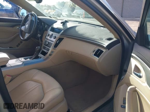 ✅ 2013 Cadillac CTS Luxury • VIN: 1G6DG5E54D0180056 • Lot: 43598125. Wystawiony na IAAI z przebiegiem 48 988 mil. Bezpłatny archiwum sprzedaży aukcyjnych z USA i szczegółowy raport historii pojazdu na DreamBid. Zdjęcie 5.