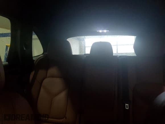 ✅ 2017 Porsche Cayenne • VIN: WP1AA2A27HKA86824 • Lot: 53860685. Wystawiony na Copart z przebiegiem 113 340 mil. Bezpłatny archiwum sprzedaży aukcyjnych z USA i szczegółowy raport historii pojazdu na DreamBid. Zdjęcie 10.