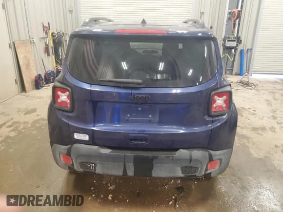 ✅ 2018 Jeep Renegade Upland • VIN: ZACCJBAB6JPJ06774 • Lot: 84710835. Wystawiony na Copart z przebiegiem 105 702 mil. Bezpłatny archiwum sprzedaży aukcyjnych z USA i szczegółowy raport historii pojazdu na DreamBid. Zdjęcie 6.