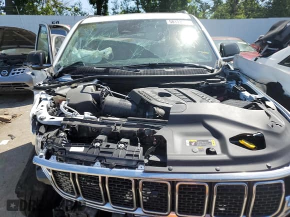 ✅ 2023 Jeep Wagoneer Series III • VIN: 1C4SJSDP3PS573384 • Lot: 58173364. Wystawiony na Copart z przebiegiem 5 014 mil. Bezpłatny archiwum sprzedaży aukcyjnych z USA i szczegółowy raport historii pojazdu na DreamBid. Zdjęcie 12.