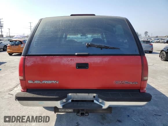 ✅ 1994 GMC Suburban • VIN: 1GKFK16K8RJ743813 • Lot: 68984445. Wystawiony na Copart z przebiegiem 212 832 mil. Bezpłatny archiwum sprzedaży aukcyjnych z USA i szczegółowy raport historii pojazdu na DreamBid. Zdjęcie 6.
