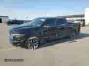 2025 Ram 1500 Laramie z VIN 1C6SRFJP7SN527785, wystawiony jako Copart lot #70160175 z przebiegiem 30 113 mil mil oraz Szkoda całkowita • Salvage title. Historia ofert i sprzedaży dostępna na DreamBid. Obrazek 1.