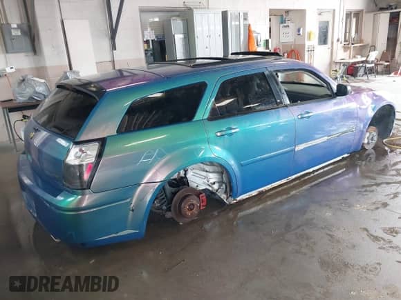 2005 Dodge Magnum SE с VIN 2D4FV48V95H166462, выставлен на аукционе IAAI как лот 42793538 с пробегом 132 361 миль миль и . История ставок и продаж доступна на DreamBid. Изображение 4.