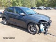 ✅ 2021 Hyundai Kona SE • VIN: KM8K1CAA6MU661587 • Лот: 43279887. Опубликован ранее на IAAI с пробегом 51 076 миль. Бесплатный доступ к архиву аукционных продаж из США и подробный отчёт об истории автомобиля на DreamBid. Изображение 1.