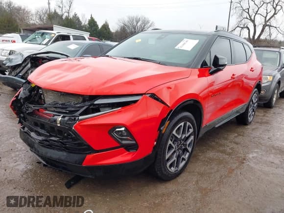 ✅ 2024 Chevrolet Blazer RS • VIN: 3GNKBERSXRS125413 • Lot: 41448149. Wystawiony na IAAI z przebiegiem 55 056 mil. Bezpłatny archiwum sprzedaży aukcyjnych z USA i szczegółowy raport historii pojazdu na DreamBid. Zdjęcie 2.