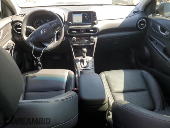 ✅ 2021 Hyundai Kona Ultimate • VIN: KM8K53A54MU655682 • Lot: 86680725. Wystawiony na Copart z przebiegiem 25 483 mil. Bezpłatny archiwum sprzedaży aukcyjnych z USA i szczegółowy raport historii pojazdu na DreamBid. Zdjęcie 8.