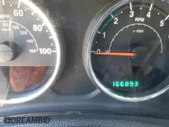 ✅ 2013 Jeep Wrangler Sport • VIN: 1C4AJWAGXDL704002 • Lot: 85896725. Wystawiony na Copart z przebiegiem 166 893 mil. Bezpłatny archiwum sprzedaży aukcyjnych z USA i szczegółowy raport historii pojazdu na DreamBid. Zdjęcie 9.