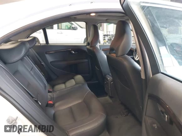 ✅ 2015 Volvo S80 T6 Platinum • VIN: YV1902MM0F1191397 • Лот: 42078672. Опубликован ранее на IAAI с пробегом 63 718 миль. Бесплатный доступ к архиву аукционных продаж из США и подробный отчёт об истории автомобиля на DreamBid. Изображение 8.