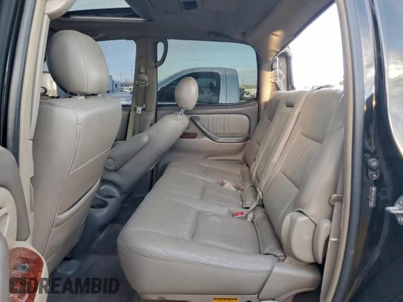 ✅ 2005 Toyota Tundra Limited • VIN: 5TBDT48165S492754 • Лот: 95090595. Опубликован ранее на Copart с пробегом 302 399 миль. Бесплатный доступ к архиву аукционных продаж из США и подробный отчёт об истории автомобиля на DreamBid. Изображение 10.
