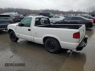 ✅ 2002 Chevrolet S-10 Fleet • VIN: 1GCCS145328127865 • Лот: 47797585. Опубликован ранее на Copart с пробегом Не указан. Бесплатный доступ к архиву аукционных продаж из США и подробный отчёт об истории автомобиля на DreamBid. Изображение 2.