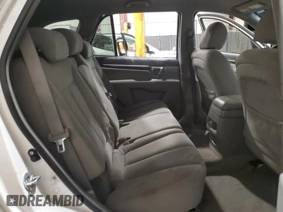 ✅ 2008 Hyundai Santa Fe GLS • VIN: 5NMSG73D48H163032 • Lot: 84243964. Listed on Copart with 270,175 mi. Free auction sales archive from the USA and detailed vehicle history report at DreamBid. Image 11.