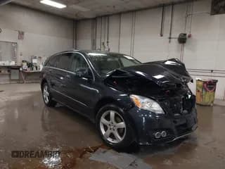 ✅ 2011 Mercedes-Benz R 350 • VIN: 4JGCB6FE4BA131017 • Lot: 42491456. Listed on IAAI with 89,138 mi. Free auction sales archive from the USA and detailed vehicle history report at DreamBid. Image 1.