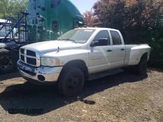 2003 Dodge 3500 ST z VIN 3D7MU48693G741727, wystawiony jako Copart lot #54425495 z przebiegiem 102 845 mil mil oraz Czysty tytuł • Clean title. Historia ofert i sprzedaży dostępna na DreamBid. Obrazek 1.