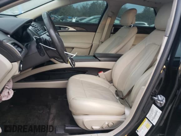 ✅ 2017 Lincoln MKZ Reserve • VIN: 3LN6L5F96HR643884 • Lot: 91460865. Wystawiony na Copart z przebiegiem 97 481 mil. Bezpłatny archiwum sprzedaży aukcyjnych z USA i szczegółowy raport historii pojazdu na DreamBid. Zdjęcie 7.