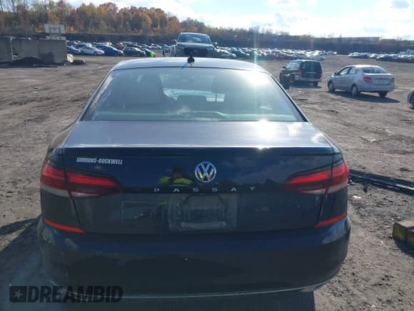 ✅ 2020 Volkswagen Passat SE • VIN: 1VWWA7A36LC001744 • Lot: 43606170. Wystawiony na IAAI z przebiegiem Nie podano. Bezpłatny archiwum sprzedaży aukcyjnych z USA i szczegółowy raport historii pojazdu na DreamBid. Zdjęcie 16.