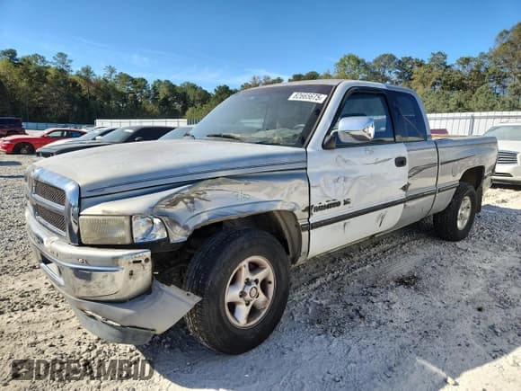 ✅ 1997 Dodge 1500 • VIN: 3B7HC13Z8VG822283 • Lot: 82665675. Listed on Copart with 227,722 mi. Free auction sales archive from the USA and detailed vehicle history report at DreamBid. Image 1.