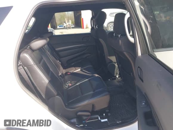 ✅ 2023 Dodge Durango Pursuit • VIN: 1C4SDJFT6PC591769 • Lot: 41803151. Wystawiony na IAAI z przebiegiem 25 642 mil. Bezpłatny archiwum sprzedaży aukcyjnych z USA i szczegółowy raport historii pojazdu na DreamBid. Zdjęcie 8.