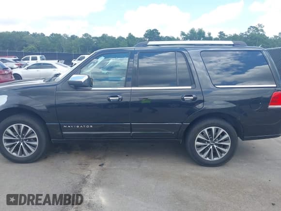 ✅ 2015 Lincoln Navigator • VIN: 5LMJJ2HT5FEJ04516 • Лот: 42625303. Опубликован ранее на IAAI с пробегом 136 765 миль. Бесплатный доступ к архиву аукционных продаж из США и подробный отчёт об истории автомобиля на DreamBid. Изображение 15.