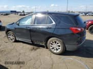 ✅ 2021 Chevrolet Equinox LT • VIN: 3GNAXKEV6ML345596 • Lot: 82462105. Wystawiony na Copart z przebiegiem 56 054 mil. Bezpłatny archiwum sprzedaży aukcyjnych z USA i szczegółowy raport historii pojazdu na DreamBid. Zdjęcie 2.