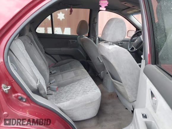 ✅ 2008 Kia Sorento LX • VIN: KNDJD735X85807441 • Lot: 42158485. Wystawiony na IAAI z przebiegiem 196 230 mil. Bezpłatny archiwum sprzedaży aukcyjnych z USA i szczegółowy raport historii pojazdu na DreamBid. Zdjęcie 8.