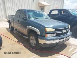 ✅ 2006 Chevrolet Silverado 1500 LT3 • VIN: 1GCEK19B46Z130930 • Lot: 42566077. Listed on IAAI with 131,218 mi. Free auction sales archive from the USA and detailed vehicle history report at DreamBid. Image 1.