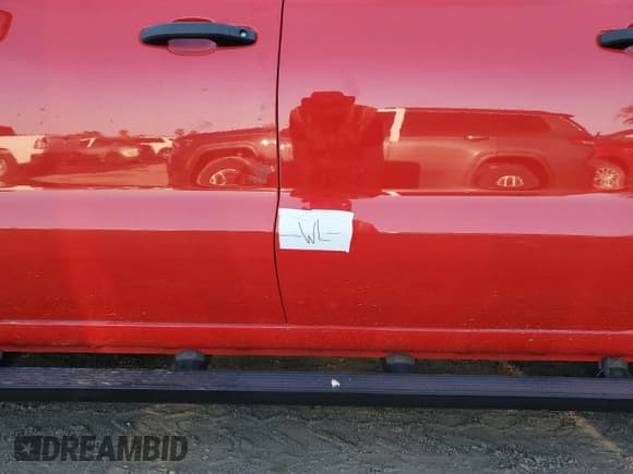 ✅ 2022 Chevrolet Silverado 1500 Custom • VIN: 3GCPYBEK8NG152589 • Lot: 52447375. Wystawiony na Copart z przebiegiem 21 553 mil. Bezpłatny archiwum sprzedaży aukcyjnych z USA i szczegółowy raport historii pojazdu na DreamBid. Zdjęcie 12.