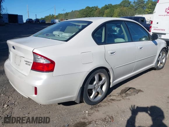 ✅ 2008 Subaru Legacy Special • VIN: 4S3BL616287225707 • Лот: 43330108. Опубликован ранее на IAAI с пробегом 170 949 миль. Бесплатный доступ к архиву аукционных продаж из США и подробный отчёт об истории автомобиля на DreamBid. Изображение 4.