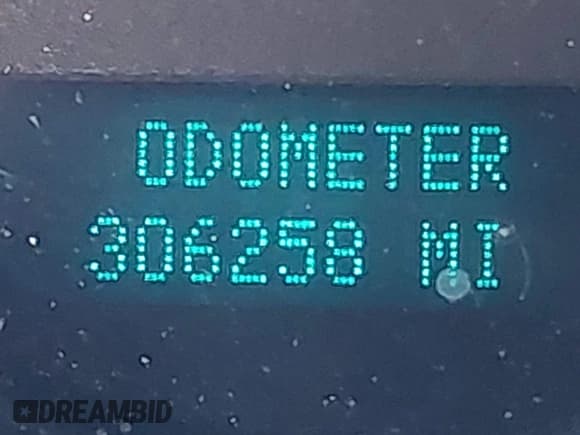 ✅ 2008 Chevrolet Silverado 2500HD 1LT • VIN: 1GCHC23648F108250 • Lot: 42503346. Wystawiony na IAAI z przebiegiem 306 258 mil. Bezpłatny archiwum sprzedaży aukcyjnych z USA i szczegółowy raport historii pojazdu na DreamBid. Zdjęcie 15.