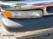 ✅ 2004 Chevrolet Suburban LT • VIN: 1GNFK16Z94J122458 • Лот: 41889018. Опубликован ранее на IAAI с пробегом 180 507 миль. Бесплатный доступ к архиву аукционных продаж из США и подробный отчёт об истории автомобиля на DreamBid. Изображение 12.