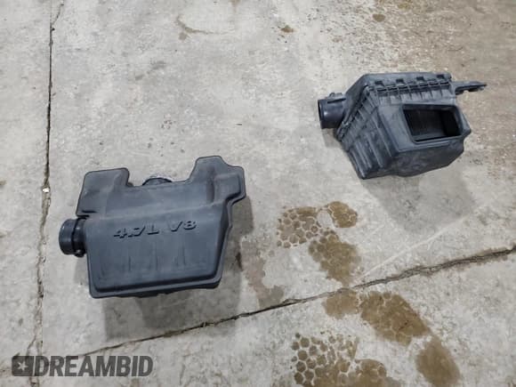 ✅ 2008 Dodge Durango SLT • VIN: 1D8HB48N38F110037 • Lot: 56188315. Wystawiony na Copart z przebiegiem 148 782 mil. Bezpłatny archiwum sprzedaży aukcyjnych z USA i szczegółowy raport historii pojazdu na DreamBid. Zdjęcie 13.