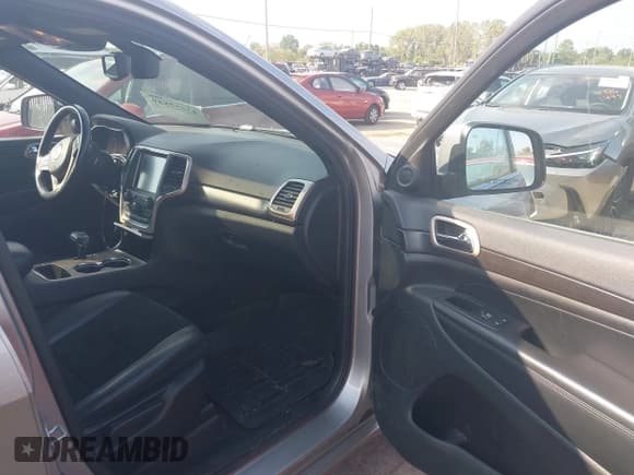 ✅ 2015 Jeep Grand Cherokee Altitude • VIN: 1C4RJFAGXFC605315 • Лот: 43252889. Опубликован ранее на IAAI с пробегом 95 335 миль. Бесплатный доступ к архиву аукционных продаж из США и подробный отчёт об истории автомобиля на DreamBid. Изображение 5.