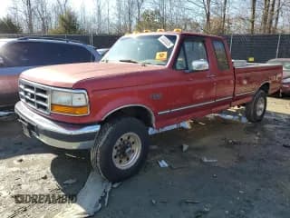 ✅ 1997 Ford F-250 • VIN: 1FTHX26H5VEB38568 • Lot: 44604535. Wystawiony na Copart z przebiegiem 302 998 mil. Bezpłatny archiwum sprzedaży aukcyjnych z USA i szczegółowy raport historii pojazdu na DreamBid. Zdjęcie 1.