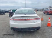 ✅ 2018 Lincoln MKZ Reserve • VIN: 3LN6L5E99JR601538 • Lot: 43689522. Wystawiony na IAAI z przebiegiem 85 599 mil. Bezpłatny archiwum sprzedaży aukcyjnych z USA i szczegółowy raport historii pojazdu na DreamBid. Zdjęcie 17.