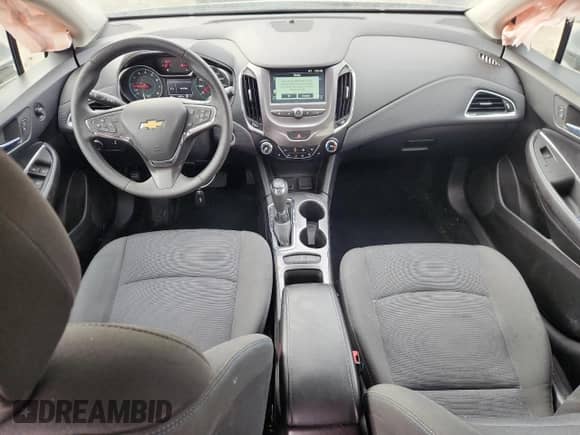 2018 Chevrolet Cruze LT z VIN 3G1BE6SM9JS626520, wystawiony jako Copart lot #86172105 z przebiegiem 54 103 mil mil oraz Czysty tytuł • Clean title. Historia ofert i sprzedaży dostępna na DreamBid. Obrazek 8.