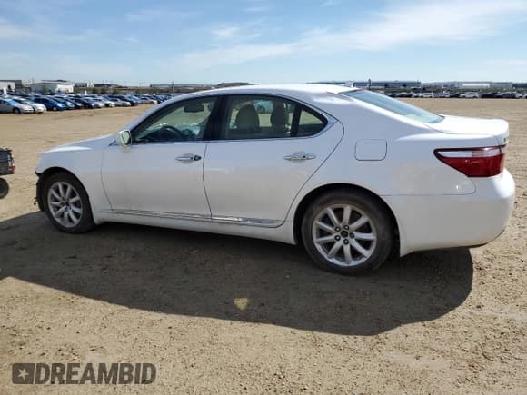 ✅ 2009 Lexus LS 460 • VIN: JTHCL46F395002976 • Лот: 69698075. Опубликован ранее на Copart с пробегом 125 626 миль. Бесплатный доступ к архиву аукционных продаж из США и подробный отчёт об истории автомобиля на DreamBid. Изображение 2.