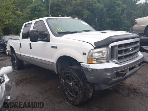 ✅ 2001 Ford F-250 XL • VIN: 1FTNW21LX1EC61505 • Lot: 43008611. Wystawiony na IAAI z przebiegiem 252 197 mil. Bezpłatny archiwum sprzedaży aukcyjnych z USA i szczegółowy raport historii pojazdu na DreamBid. Zdjęcie 1.