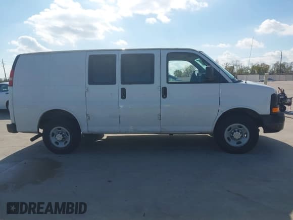 ✅ 2013 Chevrolet Express Cargo • VIN: 1GCWGFCA0D1184837 • Lot: 43776498. Listed on IAAI with 198,442 mi. Free auction sales archive from the USA and detailed vehicle history report at DreamBid. Image 13.