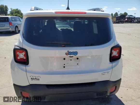 ✅ 2017 Jeep Renegade Latitude • VIN: ZACCJBBB0HPG57231 • Lot: 70478185. Wystawiony na Copart z przebiegiem 80 304 mil. Bezpłatny archiwum sprzedaży aukcyjnych z USA i szczegółowy raport historii pojazdu na DreamBid. Zdjęcie 6.