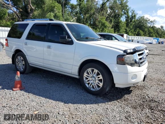 ✅ 2012 Ford Expedition Limited • VIN: 1FMJU1K50CEF62328 • Lot: 62295375. Listed on Copart with 157,566 mi. Free auction sales archive from the USA and detailed vehicle history report at DreamBid. Image 4.