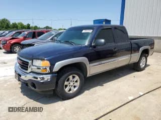 ✅ 2005 GMC Sierra 1500 SLT • VIN: 1GTEK19B45E174285 • Lot: 59007805. Listed on Copart with 166,041 mi. Free auction sales archive from the USA and detailed vehicle history report at DreamBid. Image 1.