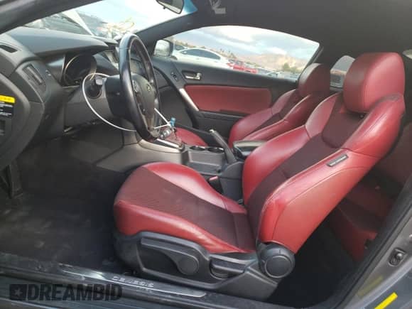 2013 Hyundai Genesis Coupe 2.0T с VIN KMHHT6KD6DU109960, выставлен на аукционе Copart как лот 82350504 с пробегом 105 790 миль миль и Списание • Salvage title. История ставок и продаж доступна на DreamBid. Изображение 7.
