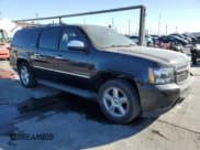 ✅ 2013 Chevrolet Suburban LTZ • VIN: 1GNSCKE05DR143040 • Lot: 47317585. Wystawiony na Copart z przebiegiem 131 760 mil. Bezpłatny archiwum sprzedaży aukcyjnych z USA i szczegółowy raport historii pojazdu na DreamBid. Zdjęcie 4.