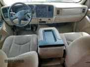 ✅ 2005 Chevrolet Suburban LT • VIN: 3GNEC16Z65G283149 • Лот: 55030225. Опубликован ранее на Copart с пробегом 164 340 миль. Бесплатный доступ к архиву аукционных продаж из США и подробный отчёт об истории автомобиля на DreamBid. Изображение 8.