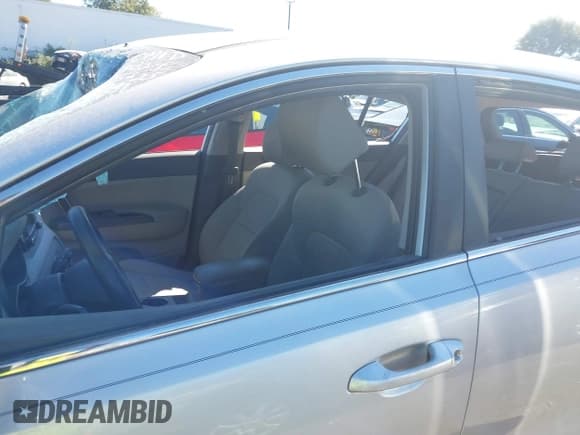 ✅ 2019 Kia Sportage LX • VIN: KNDPM3AC3K7579024 • Лот: 43447000. Опубликован ранее на IAAI с пробегом 71 795 миль. Бесплатный доступ к архиву аукционных продаж из США и подробный отчёт об истории автомобиля на DreamBid. Изображение 17.