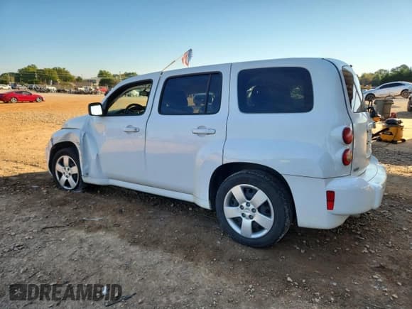 ✅ 2010 Chevrolet HHR LS • VIN: 3GNBAADB8AS530936 • Lot: 87102135. Wystawiony na Copart z przebiegiem 60 901 mil. Bezpłatny archiwum sprzedaży aukcyjnych z USA i szczegółowy raport historii pojazdu na DreamBid. Zdjęcie 2.
